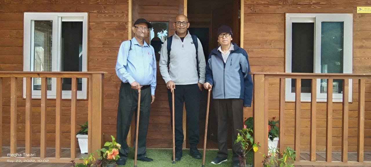 Vanprastha Resorts Dwarahat Eksteriør billede
