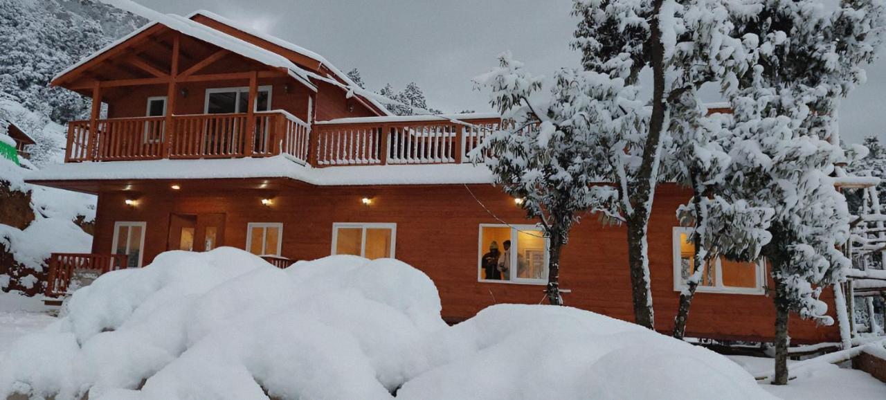 Vanprastha Resorts Dwarahat Eksteriør billede